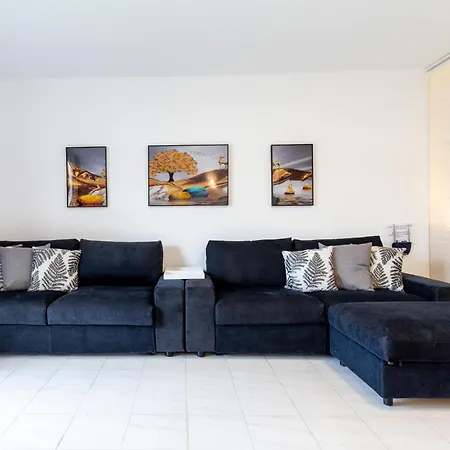 Port Royale 291, Spacious Studio, Heated Pool Los Cristianos (Tenerife)
