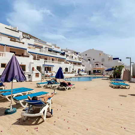 Port Royale 291, Spacious Studio, Heated Pool Los Cristianos (Tenerife)