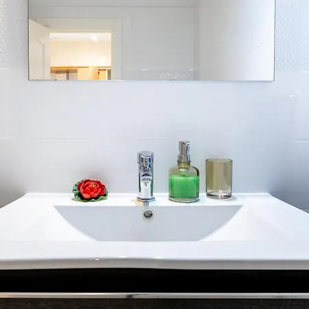 Apartment Port Royale 291, Spacious Studio, Heated Pool