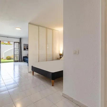 Apartment Port Royale 291, Spacious Studio, Heated Pool