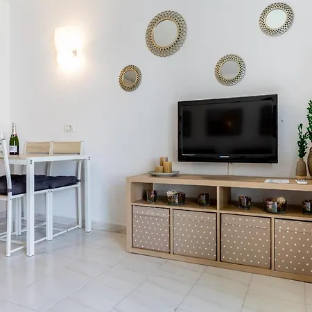 Port Royale 291, Spacious Studio, Heated Pool Los Cristianos (Tenerife)