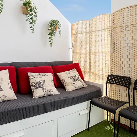 Port Royale 291, Spacious Studio, Heated Pool *